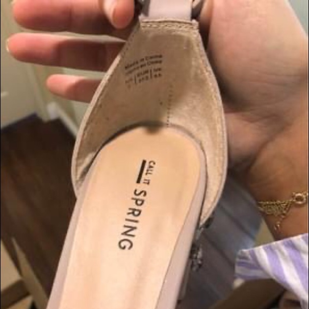 Heels - Picture 5 of 5